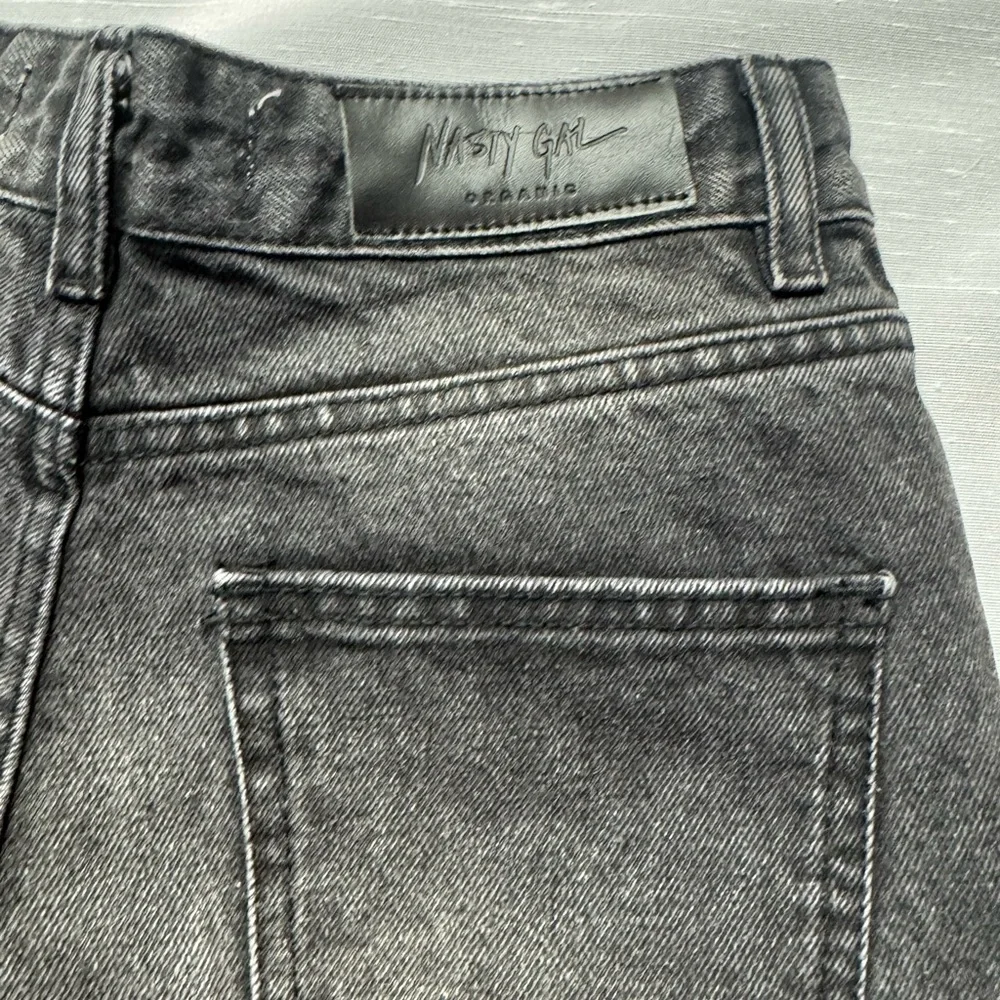 Nasty Gal Washed Black Straight Leg Jeans Petite US‎ 2 / UK 6 NWT
